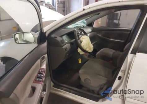 2004 Toyota Corolla Le z USA, uszkodzony, nr VIN 2T1BR38E34C212967